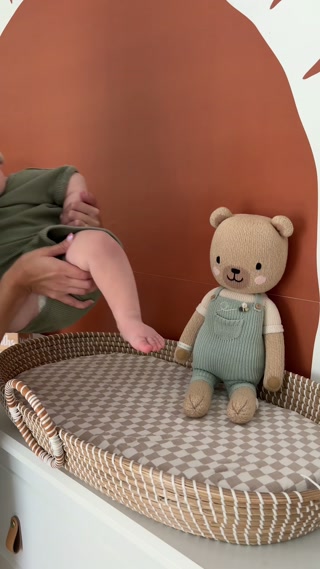 cuddle + kind Facebook ad: The Perfect Gift