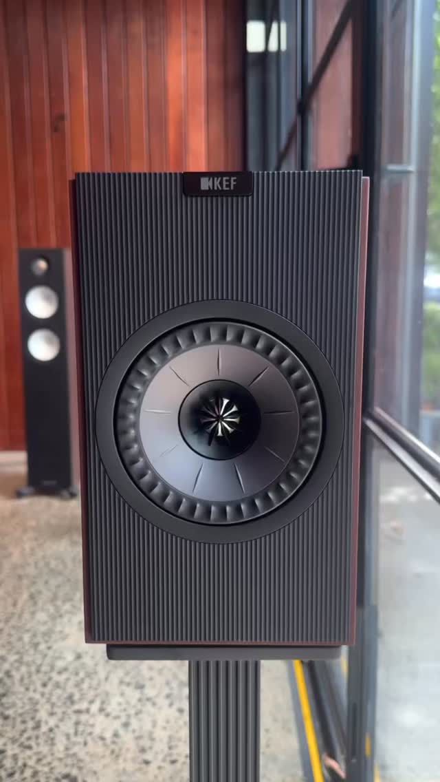 Melbourne Hi Fi Facebook ad: KEF Coda W wireless speakers.