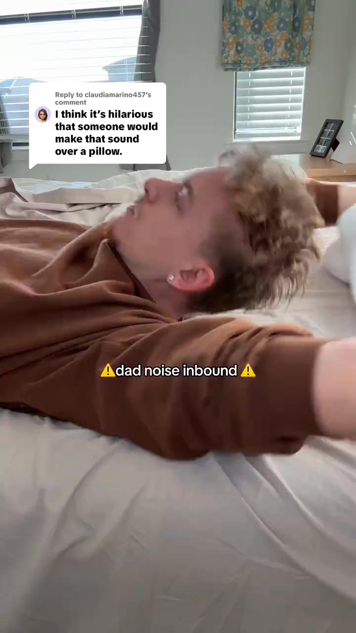 Anthony Moll Facebook ad: This Pillow Fixed My Neck Pain in a Week