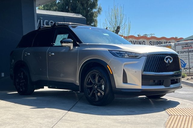 Fresno Infiniti Facebook ad: Step into INFINITI craftsmanship designed to create a…