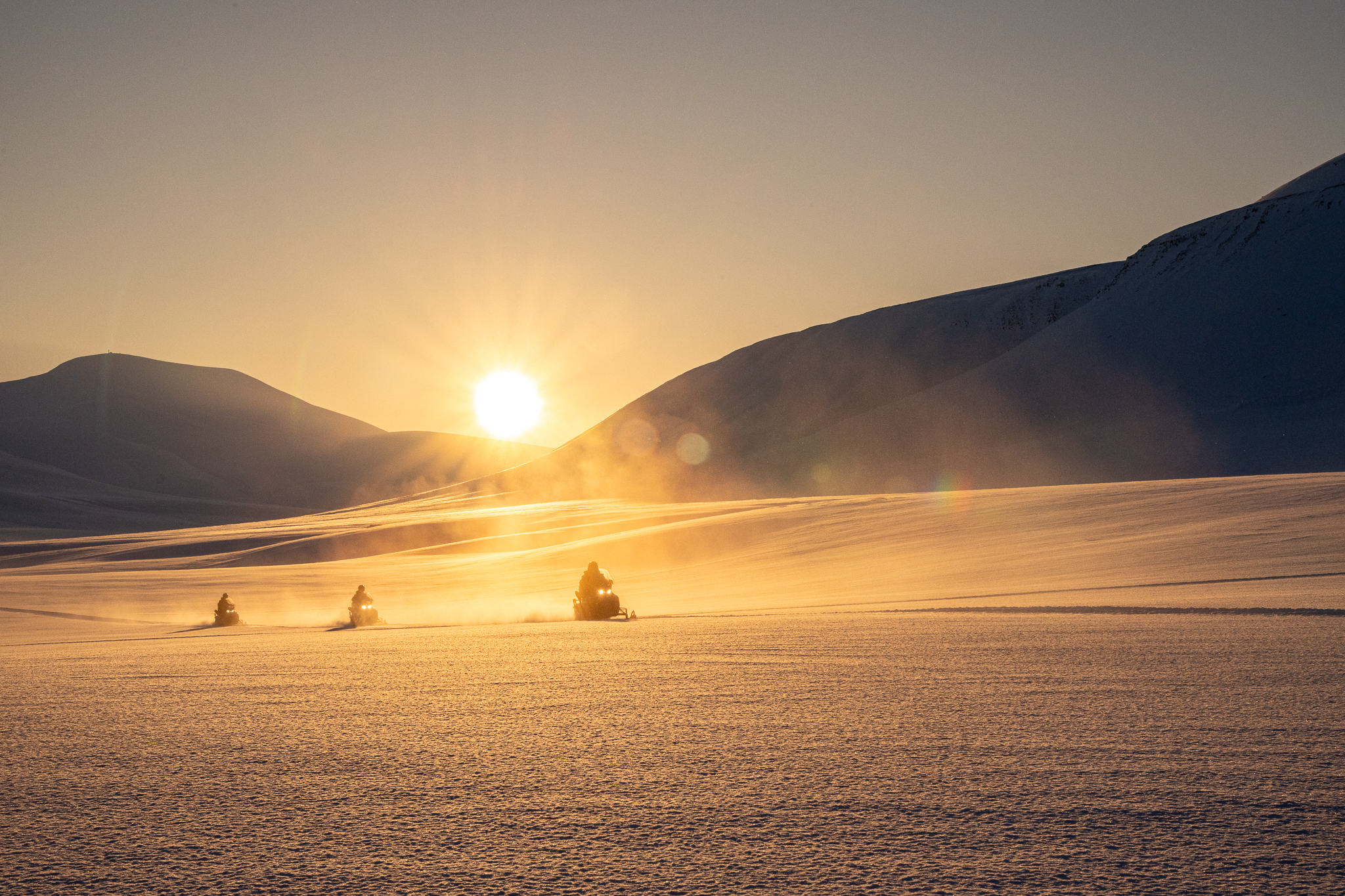 Svalbard Adventures Facebook ad: Feir påske på et av Norges mest unike…
