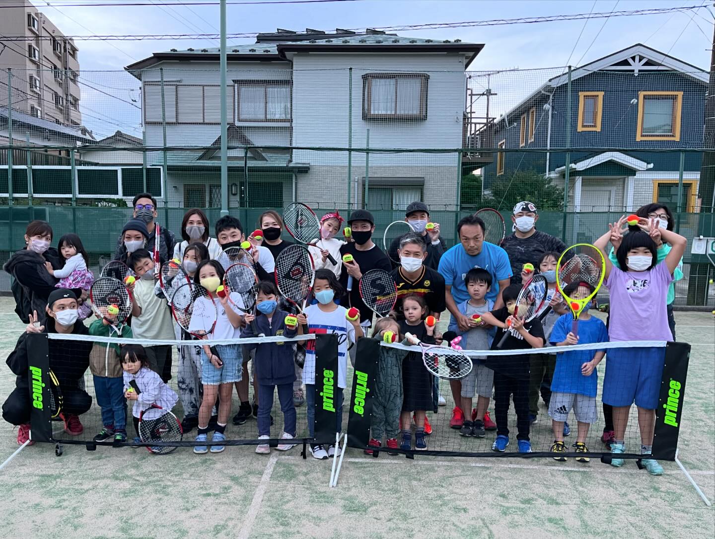 ハチドリtennis 8ts Facebook ad: こどもの日親子テニススペシャル