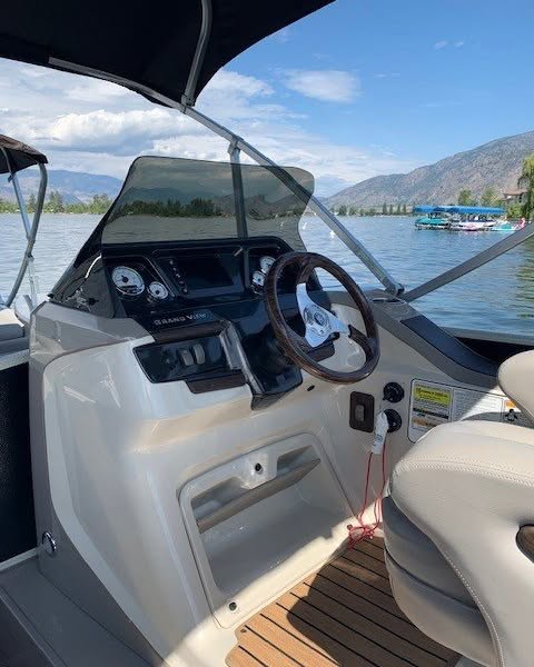 Dawn King Williams Facebook ad: 2014 Premier Pontoon Boat, 26' Tri-Toon, 300HP Mercury…