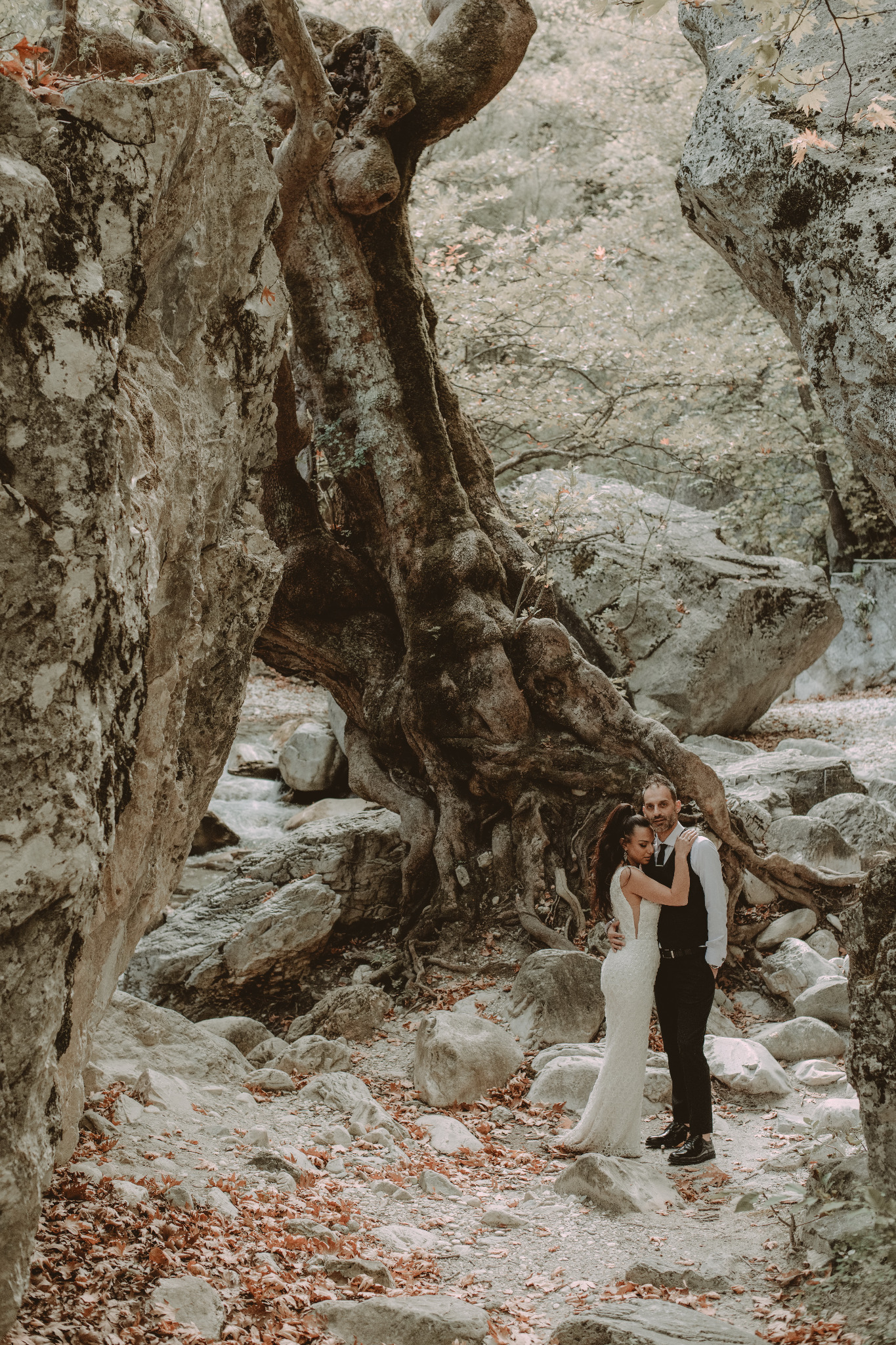 Nikos Iliopoulos photography Facebook ad: Wedding photography
