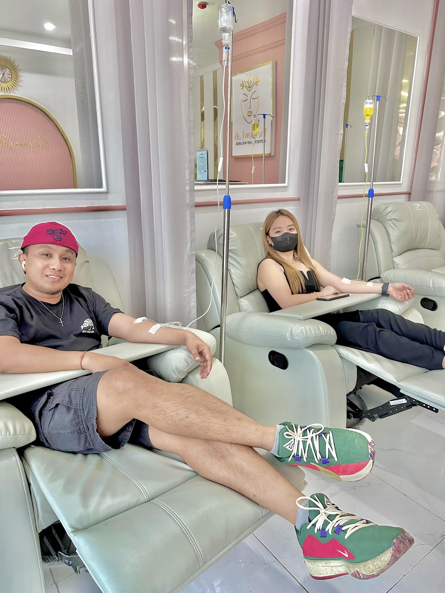 The Glow Lab Aesthetic and Wellness Clinic - Calamba, Laguna Facebook ad: 𝗣𝗥𝗘𝗠𝗜𝗨𝗠 𝗚𝗟𝗨 𝗧𝗔 𝗡𝗔𝗗+ 𝗗𝗥𝗜𝗣