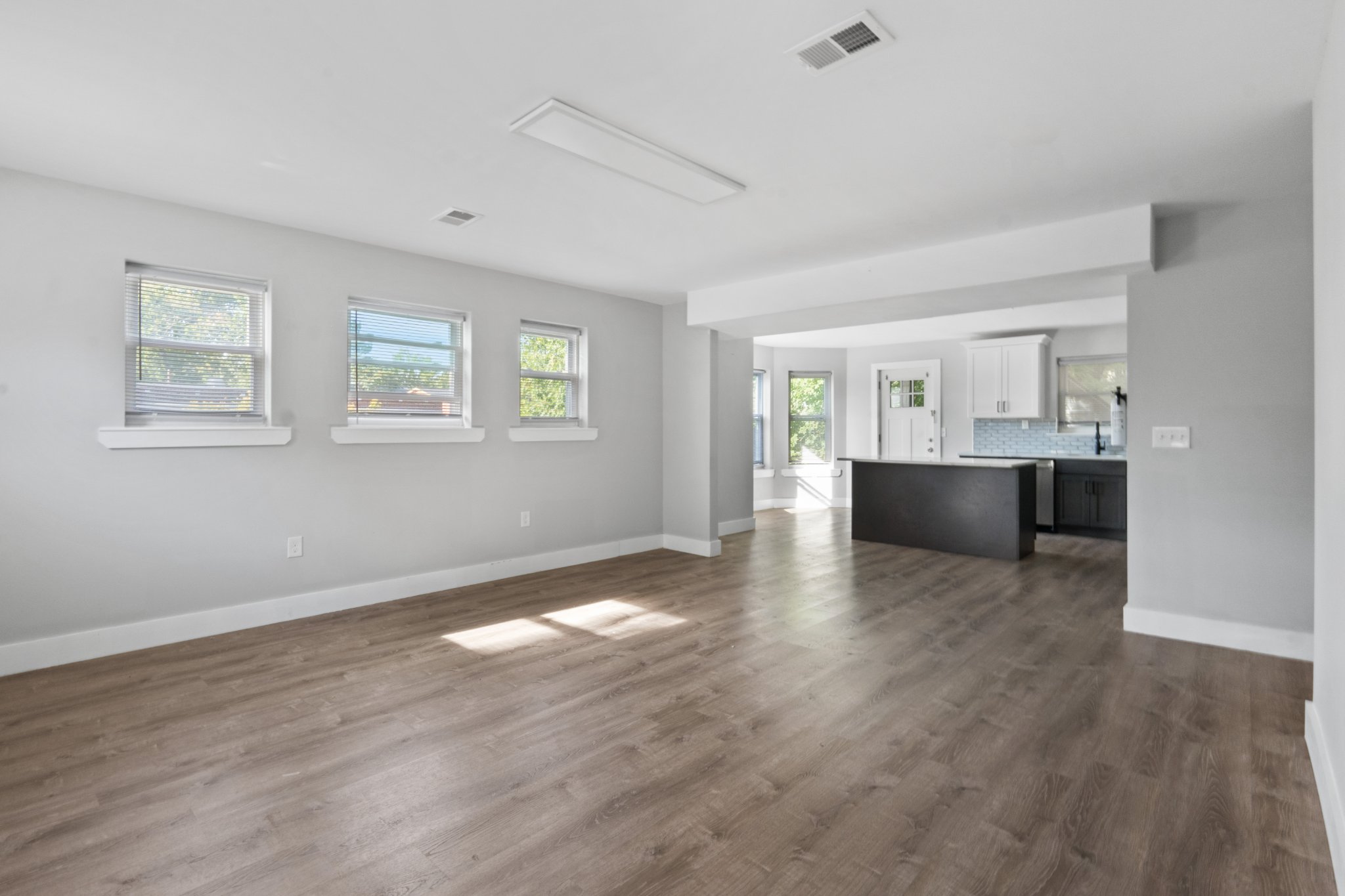 Anthony Joseph Rivera Facebook ad: 3 Beds 2 Baths Apartment
