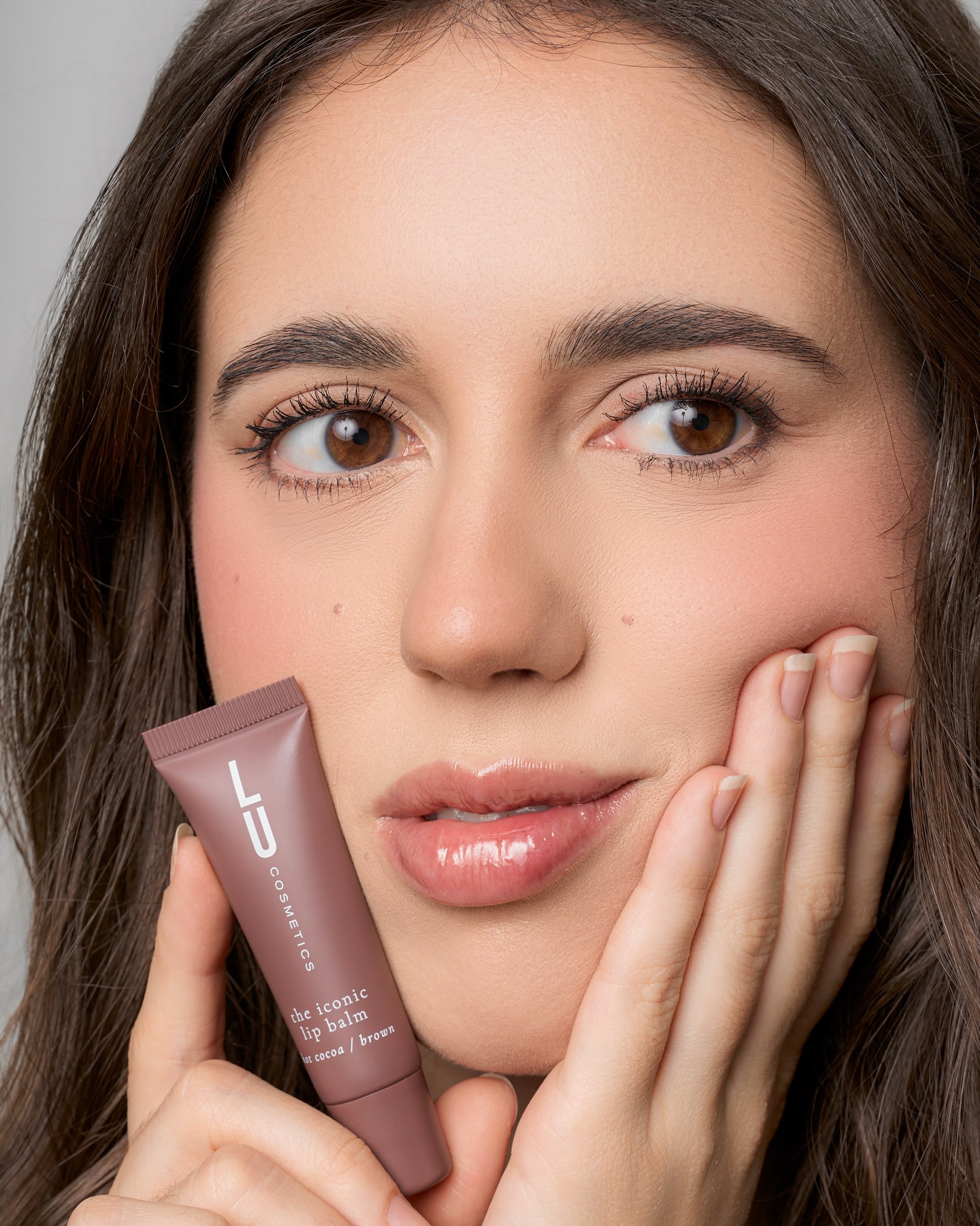 Lu Cosmetics Co Facebook ad: Conoce el nuevo Iconic Lip Butter Balm