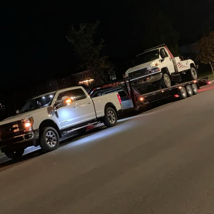 Southern Sask Contracting Facebook ad: Chat in Messenger