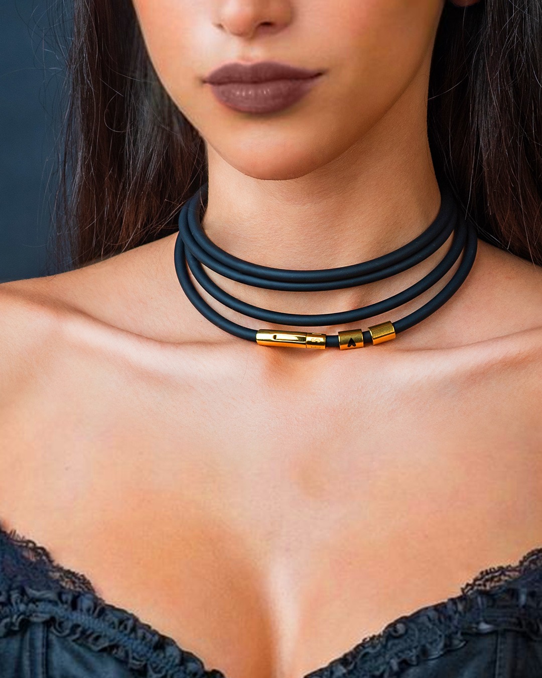 Kotesi Facebook ad: Nothing speaks louder than multifunctional black accessory…