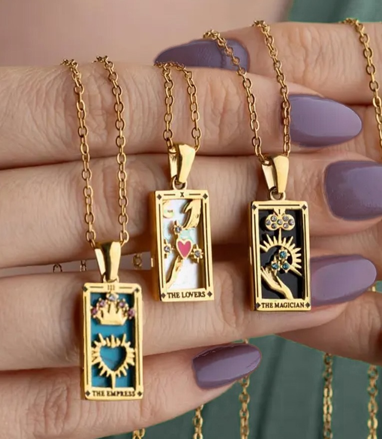 Solis Divinity Tarot Facebook ad