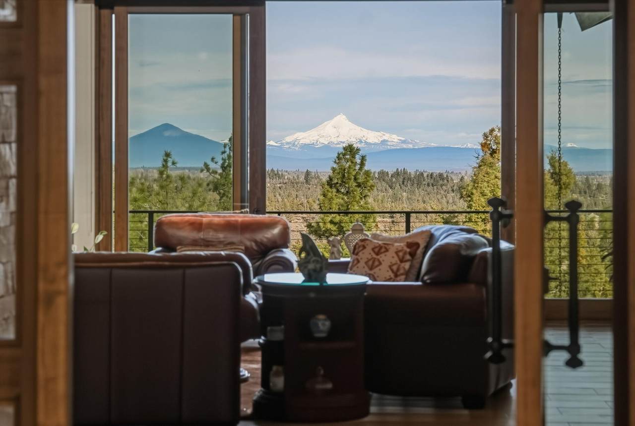 Bend Oregon Real Estate: Ladd Group Facebook ad