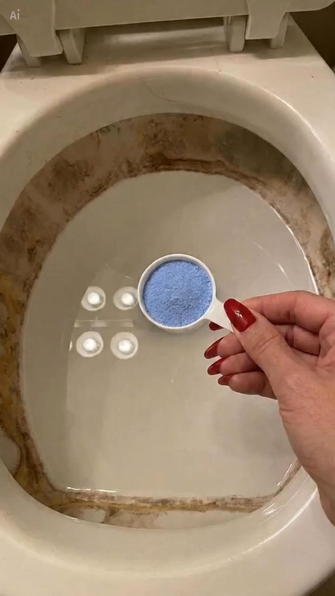 House Cleaning Tools Facebook ad: Oh, look at this ring. Scrubbing this is such a nightmare…