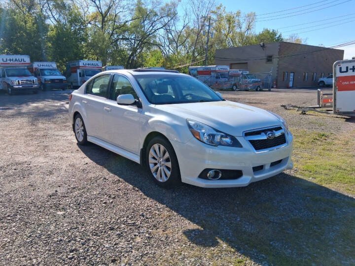 Frank Lincoln Facebook ad: 2013 Subaru Legacy 3.6R