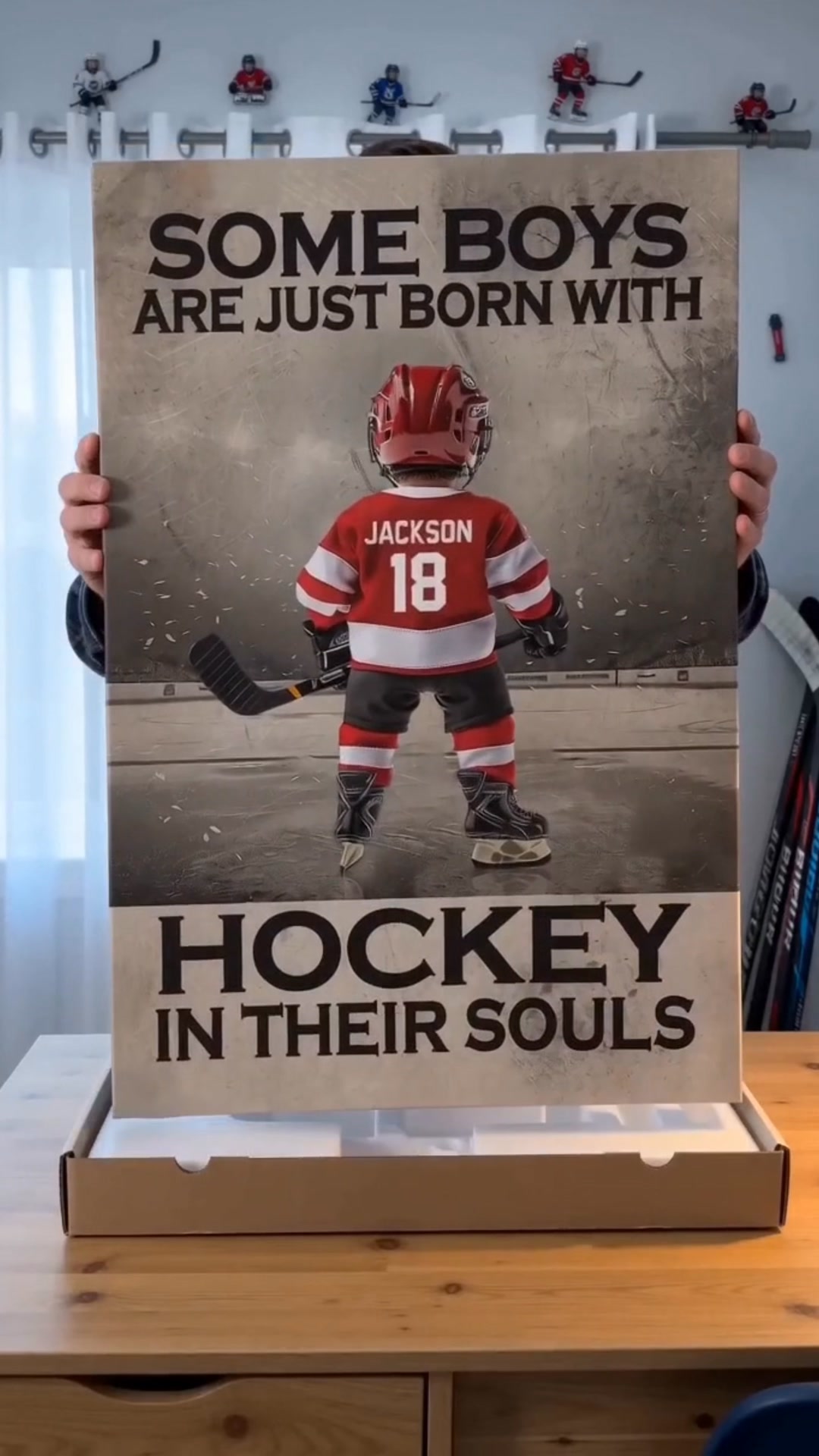 Prints10 Facebook ad: Born for the Ice. Personalized for Your Champion.