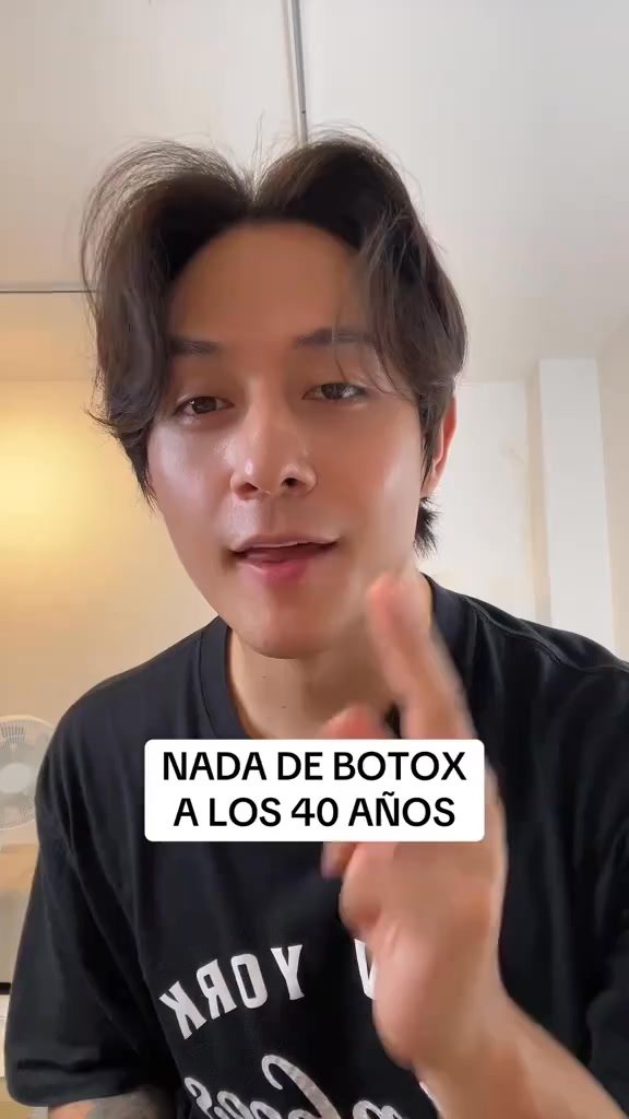 Seoul Skin Co. Facebook ad: Efecto piel más joven