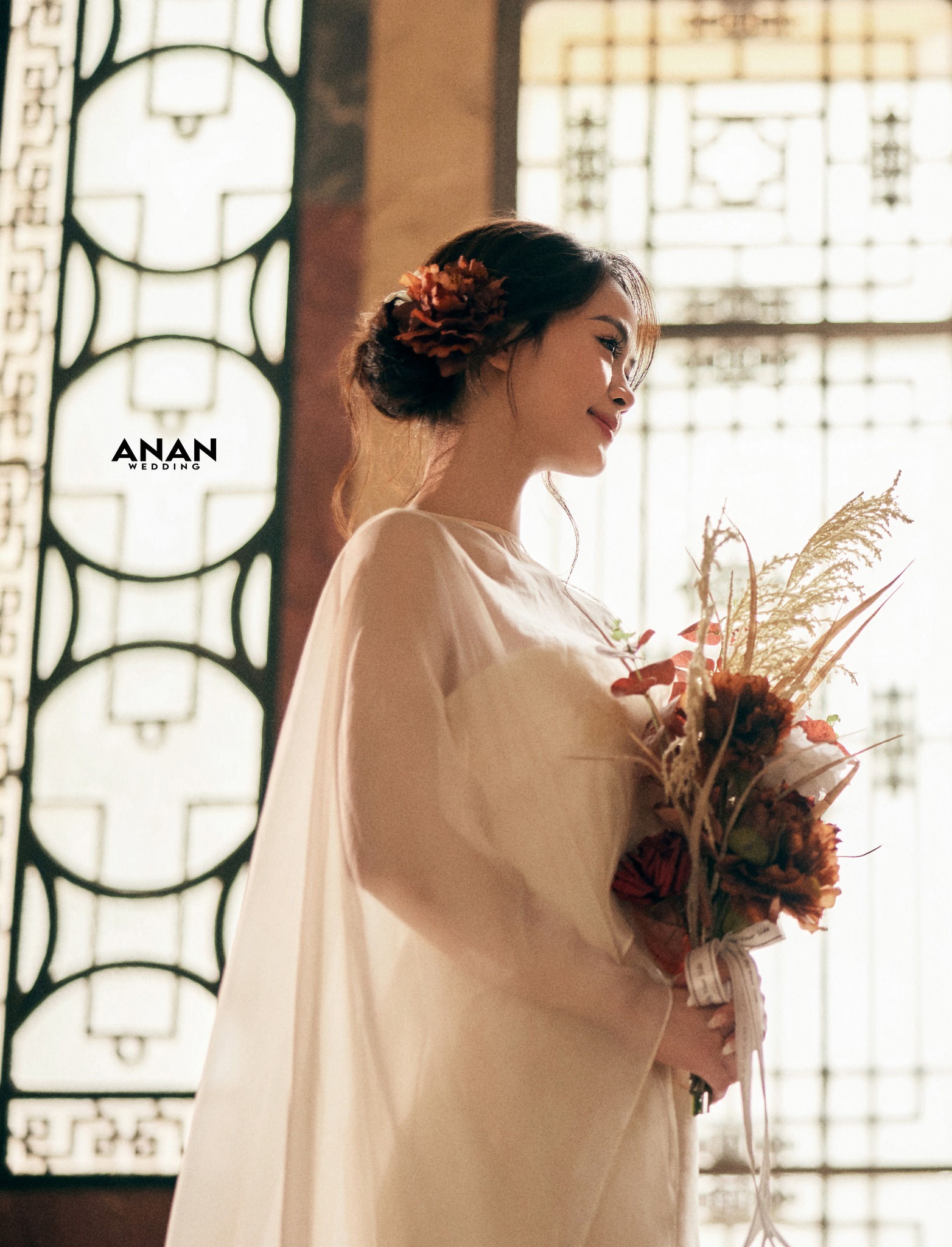 ANAN Studio - Yên Bái Facebook ad: 𝗟𝗢𝗩𝗘 𝗜𝗡 𝗛𝗔𝗡𝗢𝗜 | 𝗔𝗡𝗔𝗡 𝗪𝗘𝗗𝗗𝗜𝗡𝗚
