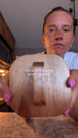 Arrae Facebook ad: The Sour Way to Sculpt