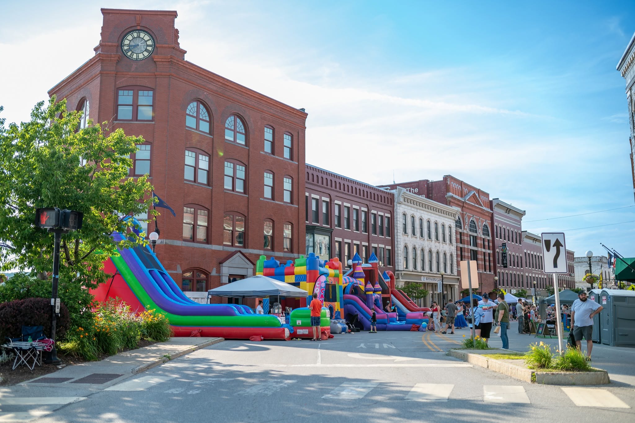 Downtown Rutland, Vermont Facebook ad: VENDOR & MERCHANT ROLL CALL!