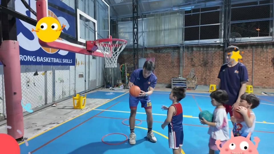 SBS Basketball Facebook ad: Lớp bóng rổ cho bé 4,5 tuổi, sân…