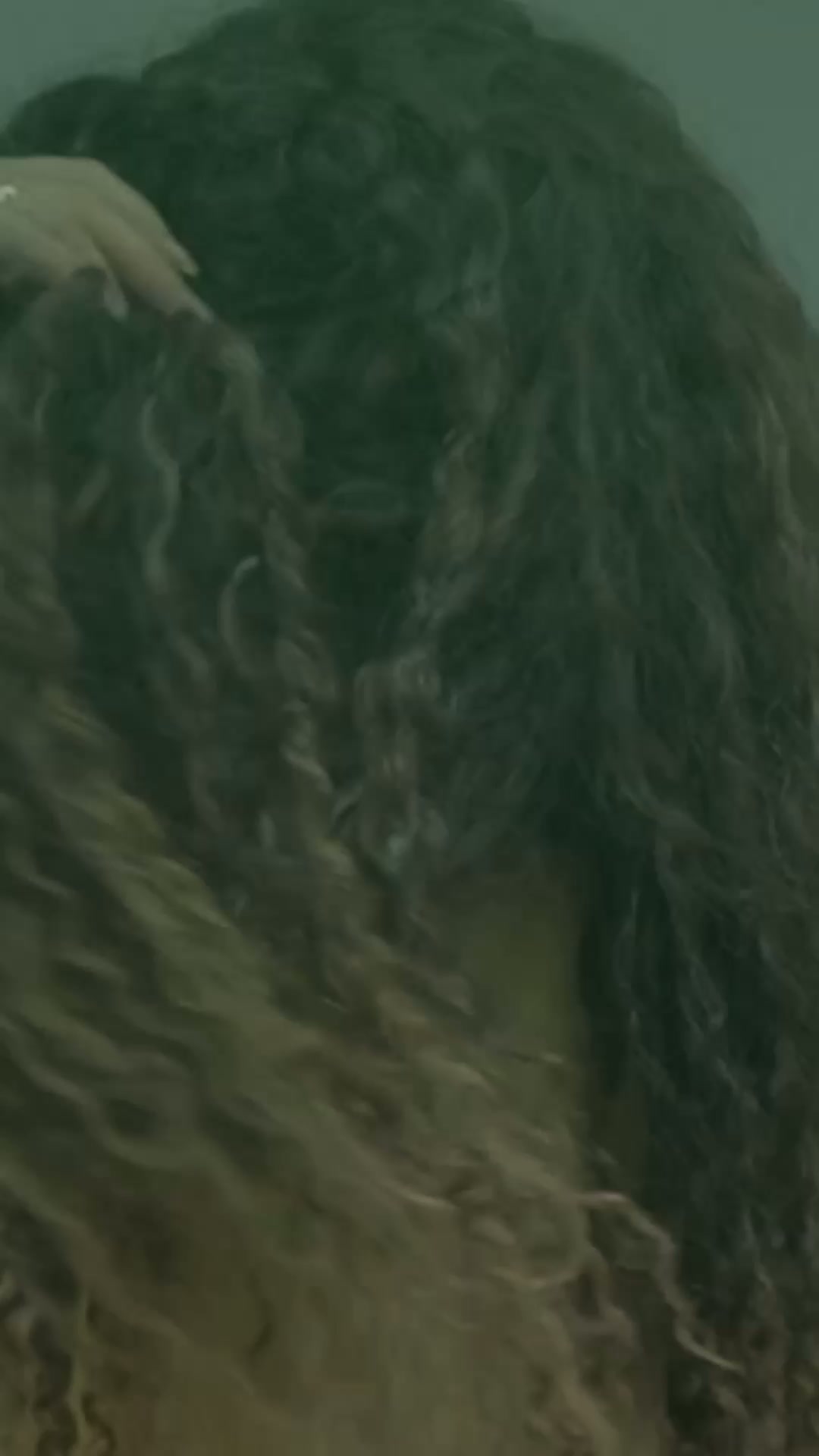 Semaine Health Facebook ad: Menopause Is Thinning Your Hair. Here's The Fix.