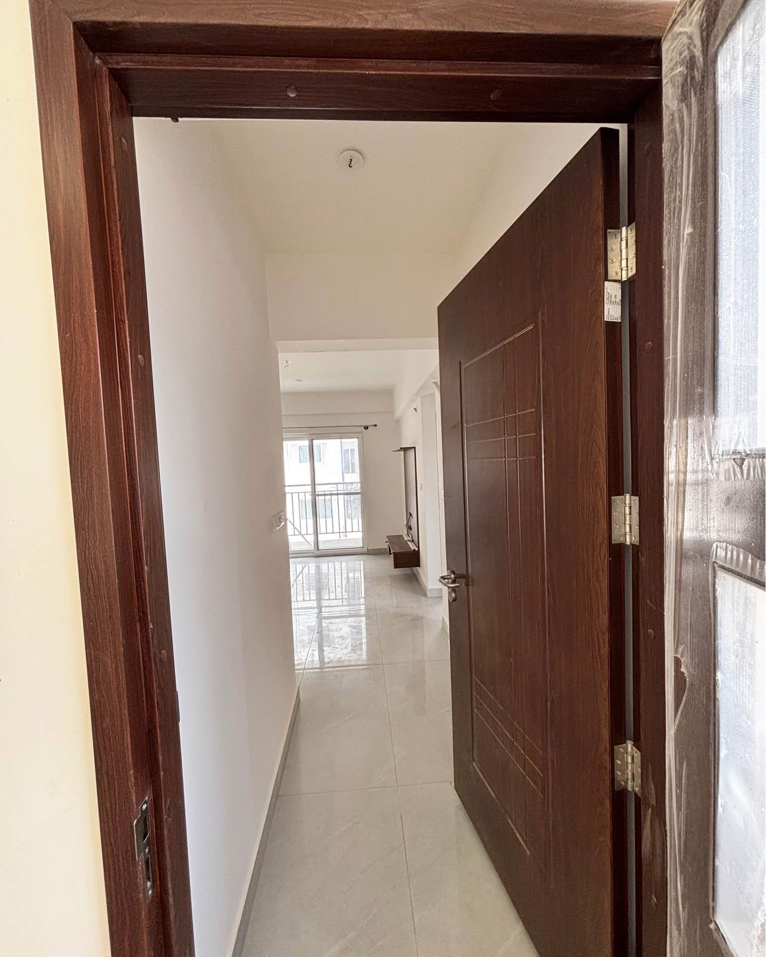 Fahad Khan Facebook ad: 3 beds 2 bathrooms, Flat