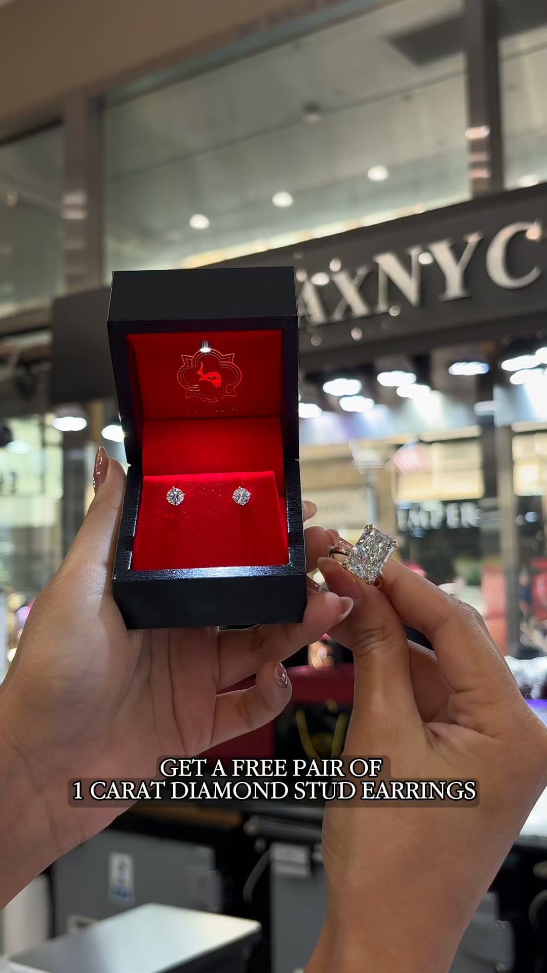 Trax NYC Custom Jewelry Facebook ad: $3,000+ Engagement Ring Promo