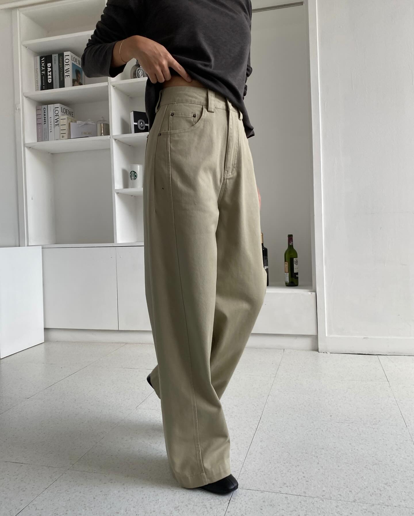 Titipkitadi Official Facebook ad: new fall pants style added