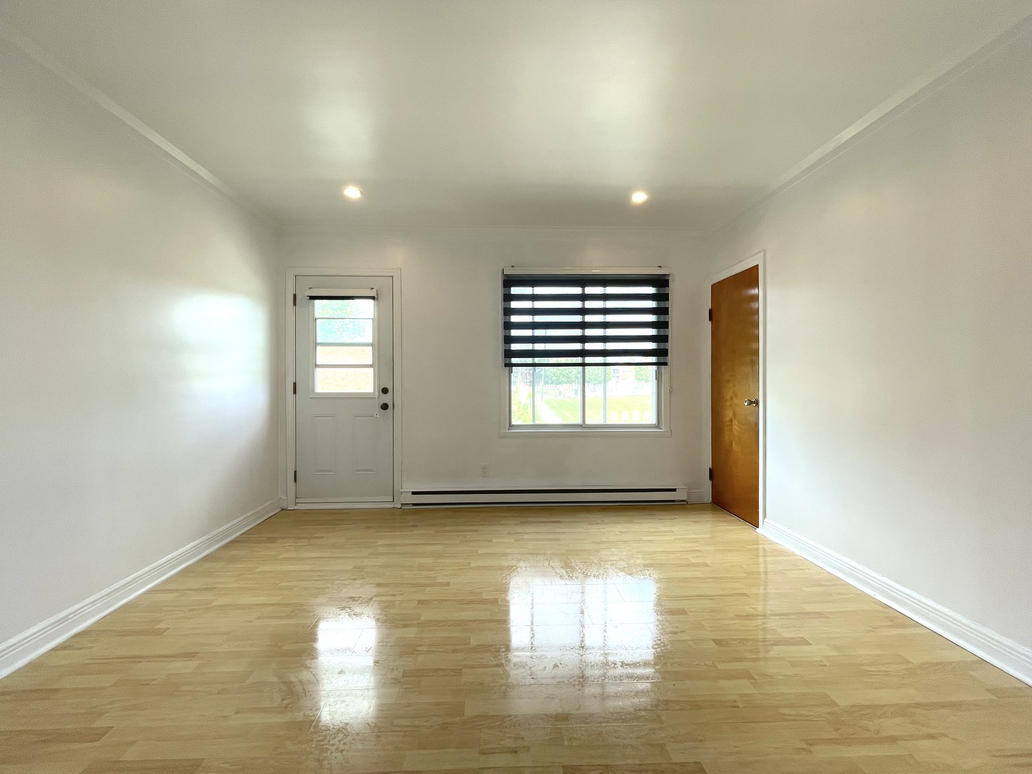 Ali Saba Facebook ad: 2 Beds 1 Bath Apartment