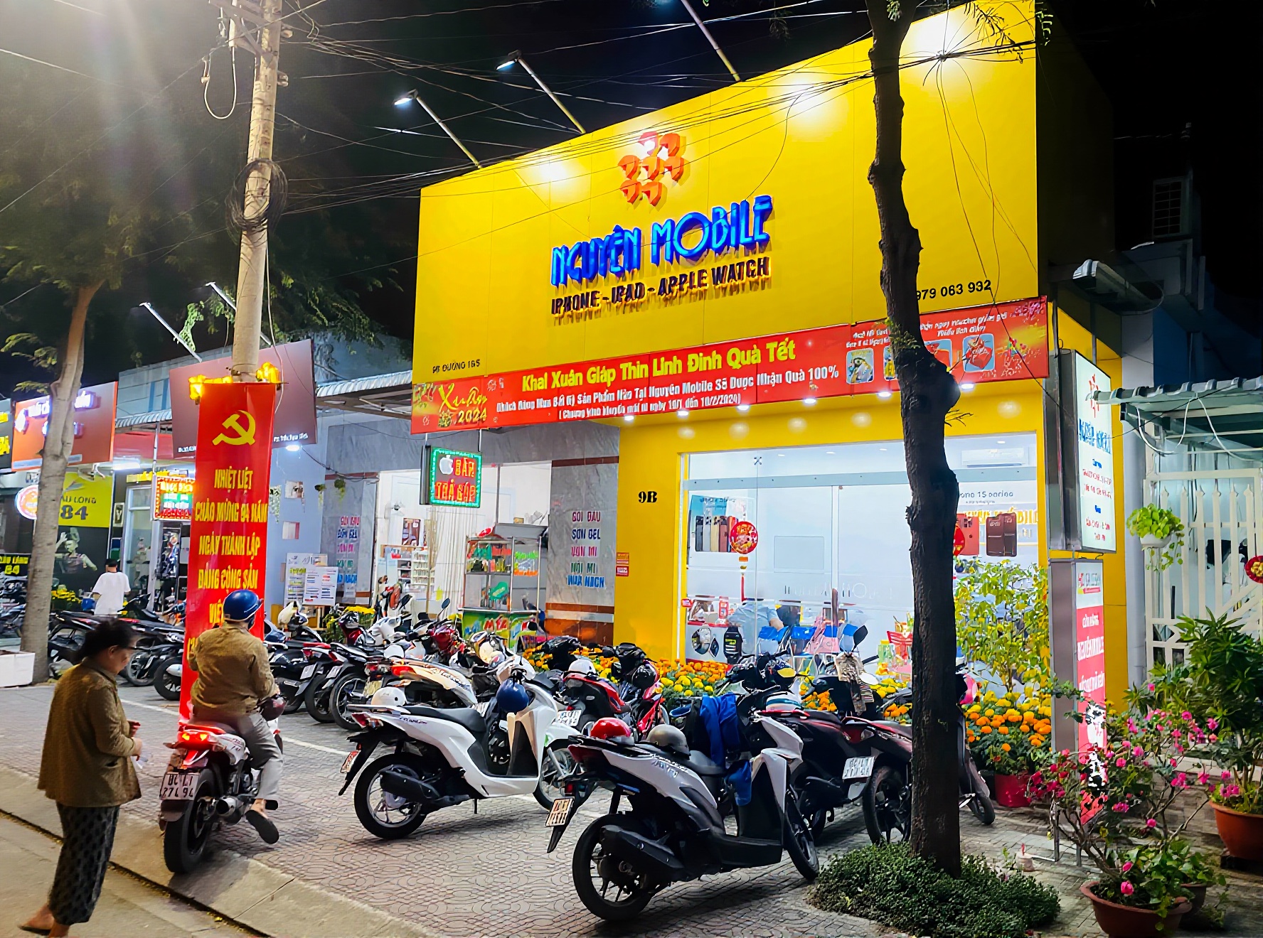 Nguyên Mobile Facebook ad: 𝐈𝐏𝐇𝐎𝐍𝐄 mới - zin, dễ dàng sở hữu!