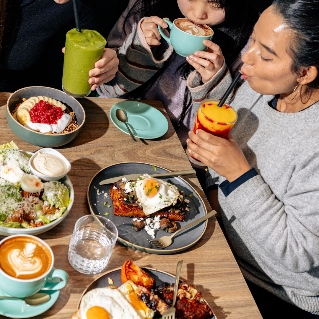 Catbird Canberra Facebook ad: Escape the Canberra cold