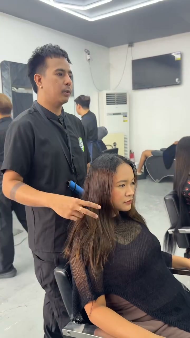 Salon On The Go - Mabalacat Branch Facebook ad: Free Hair Color Mabalacat