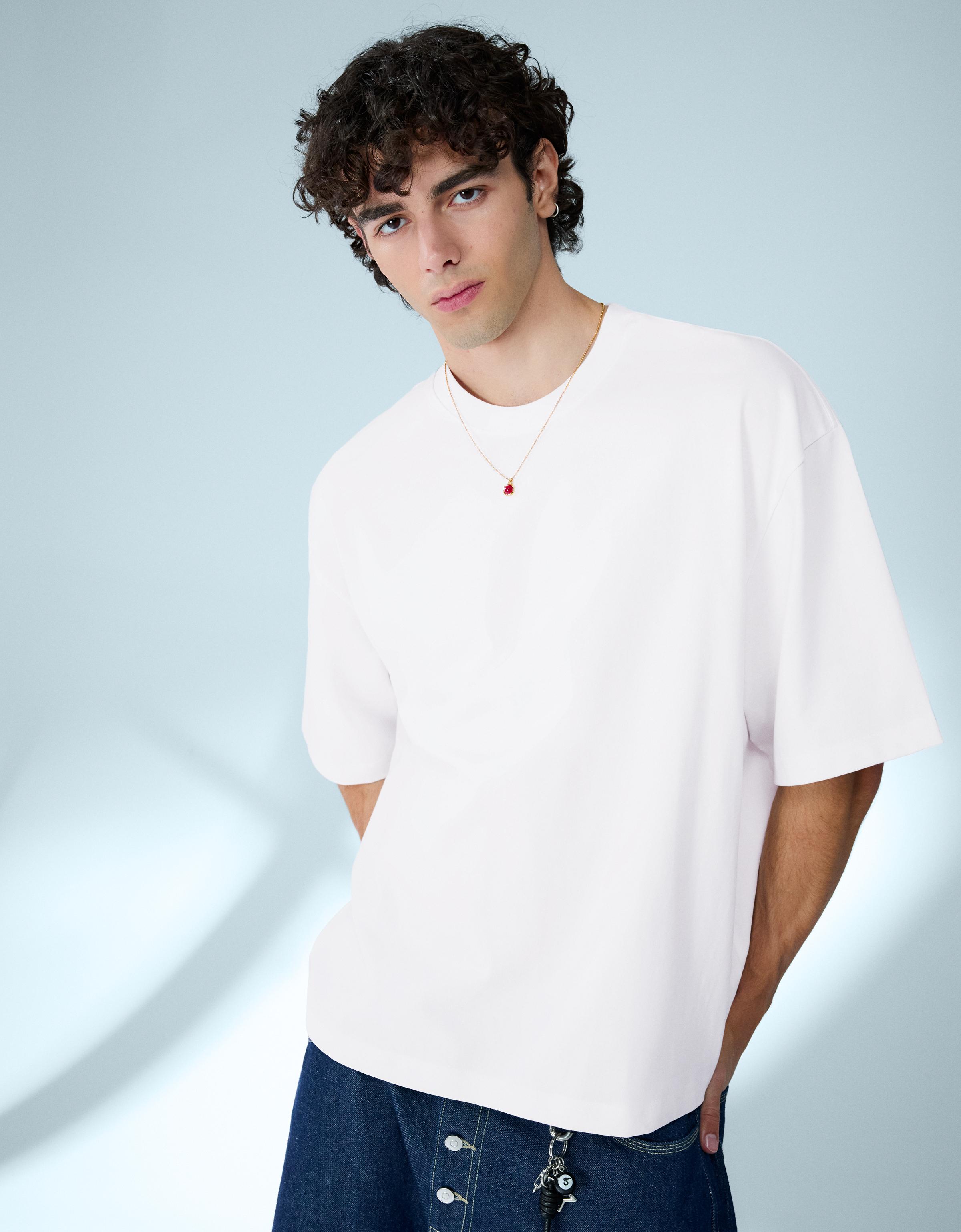 Bershka Facebook ad