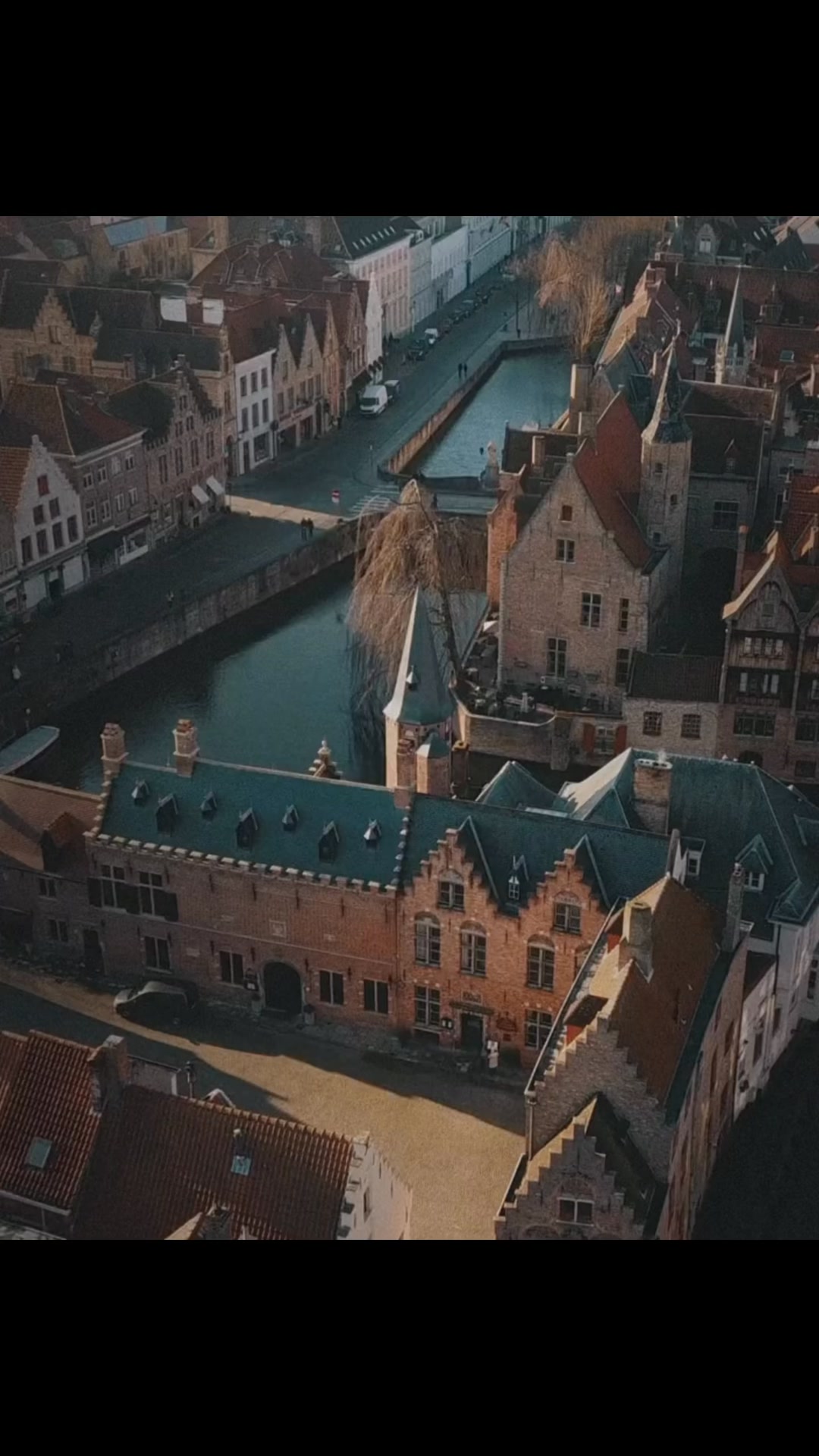 IFORI Facebook ad: Brugge, wij komen eraan