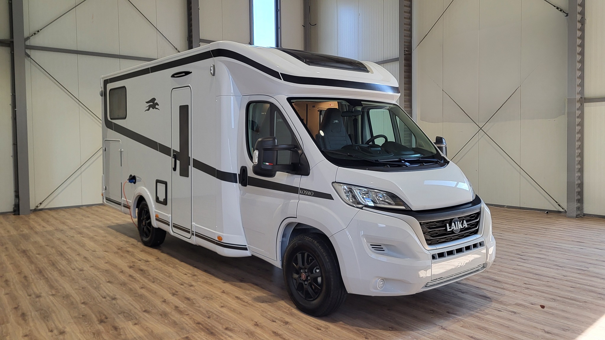 WN-Camp Centrum Caravaningu Facebook ad: Spełnij marzenie o nowym kamperze - Laika Kosmo…