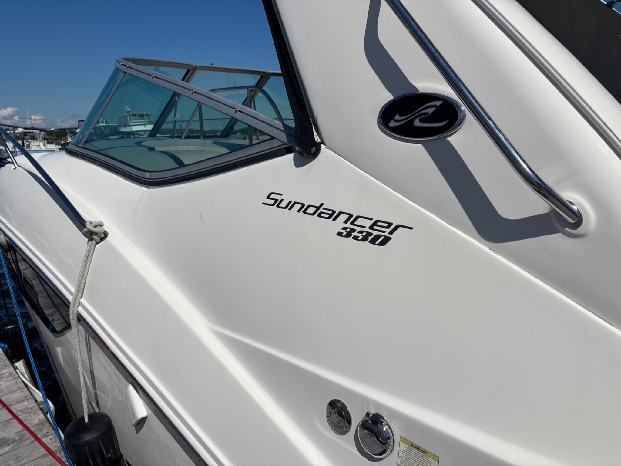 Charlie Moore Facebook ad: 2014 Sea Ray 330 sundancer