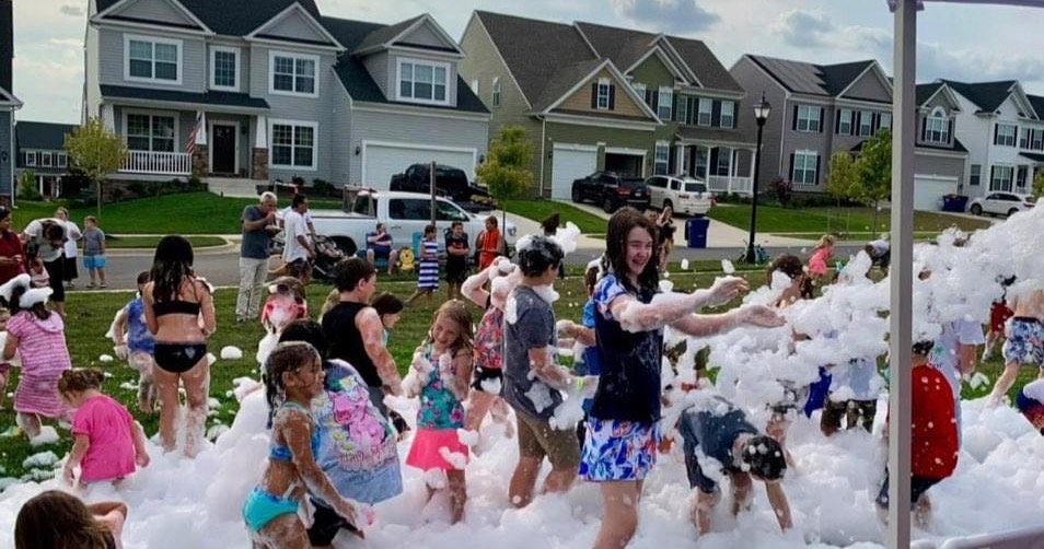 MMjumpers&party rentals Facebook ad