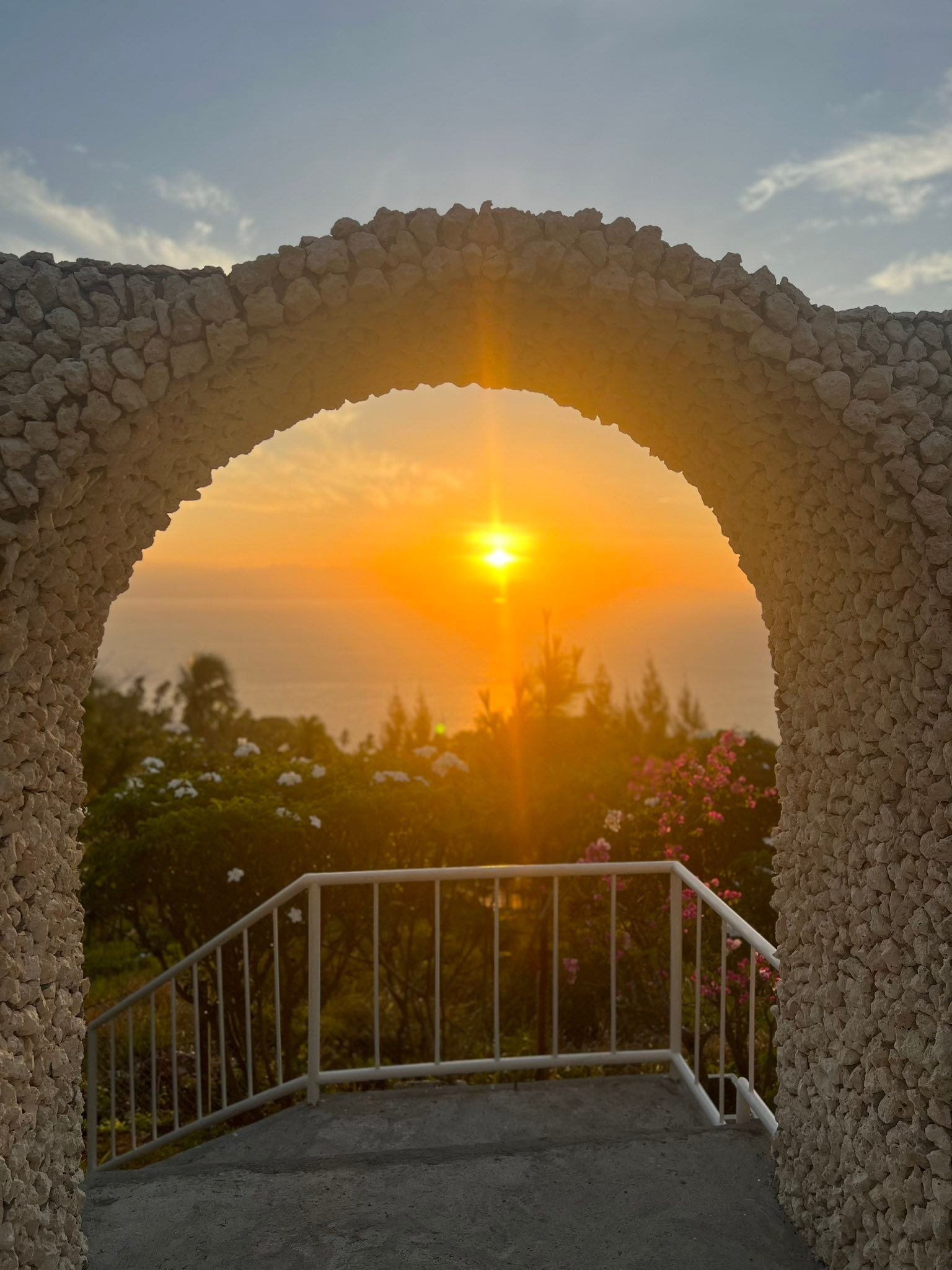 O’ceano Con Vista’ Mountain Resort Facebook ad: Woke up in Samal, but felt like you…
