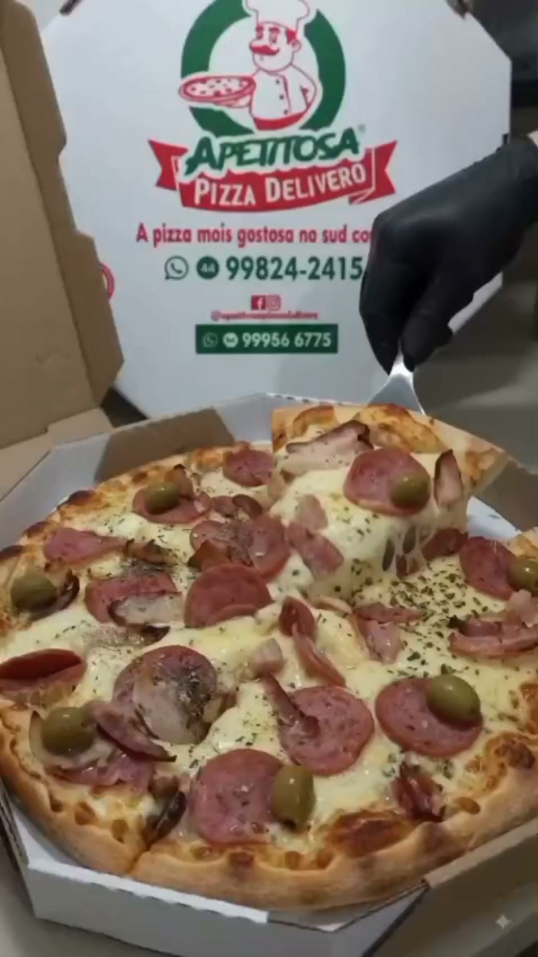 Apetitosa Pizza Delivery Facebook ad: Promoções todos os dias.