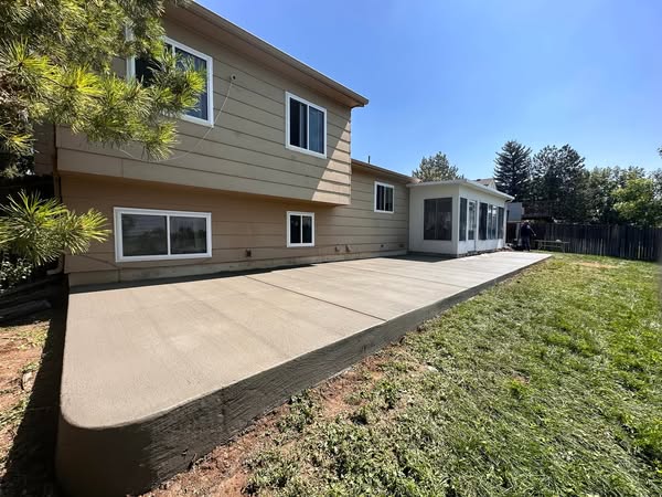 The Concrete Company LLC Facebook ad: Free Concrete Work Estimate + $500 off!