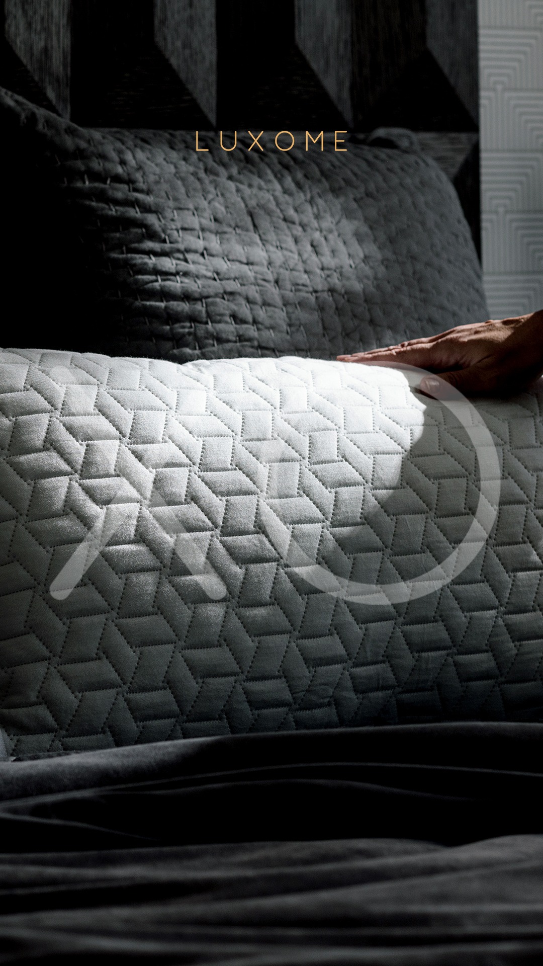 Luxome Facebook ad