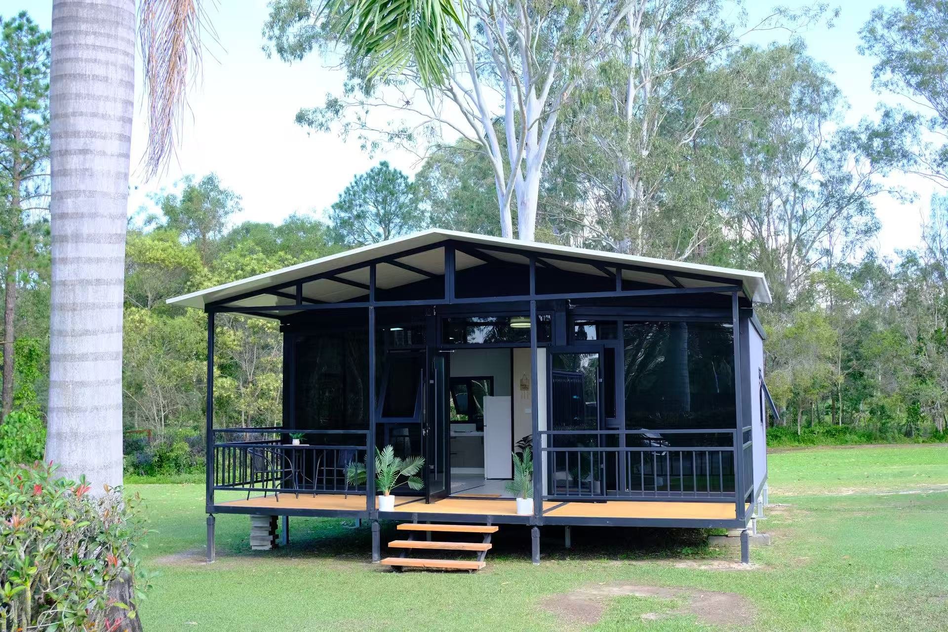 Peixiao He Facebook ad: 20FT Expandable Container Home/Granny House- Premium Metal…