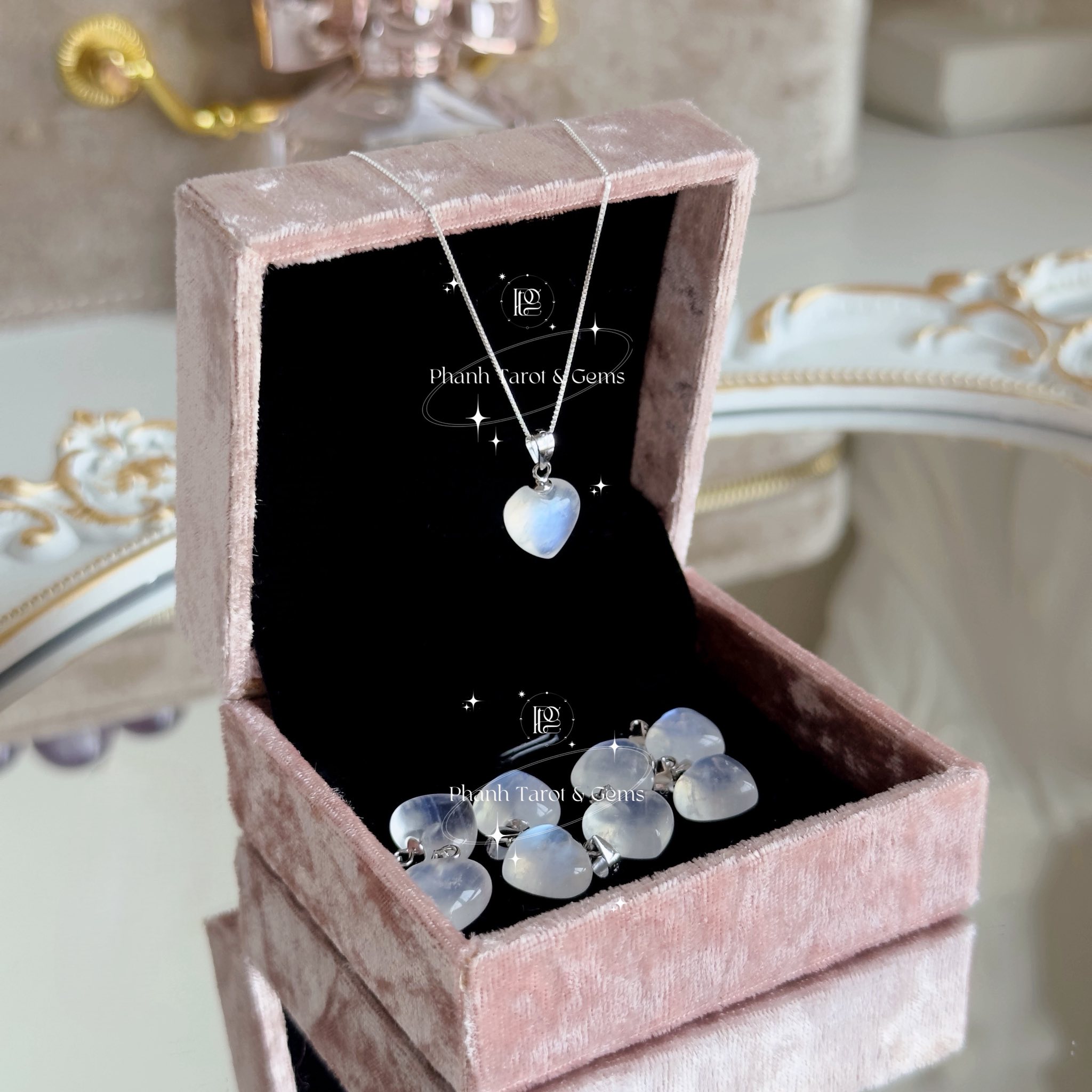 Phanh Tarot Gems  Facebook ad