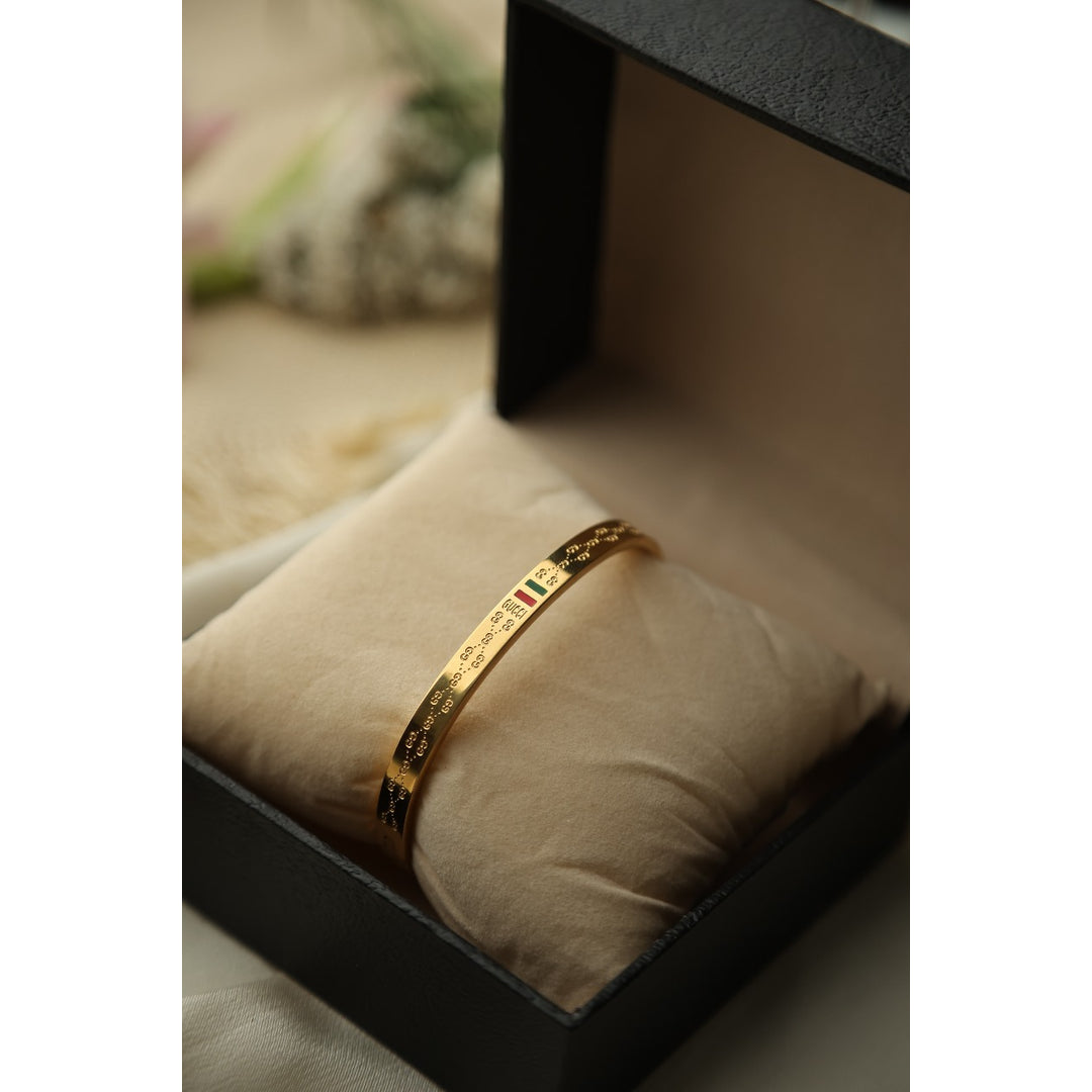 Luxora Facebook ad