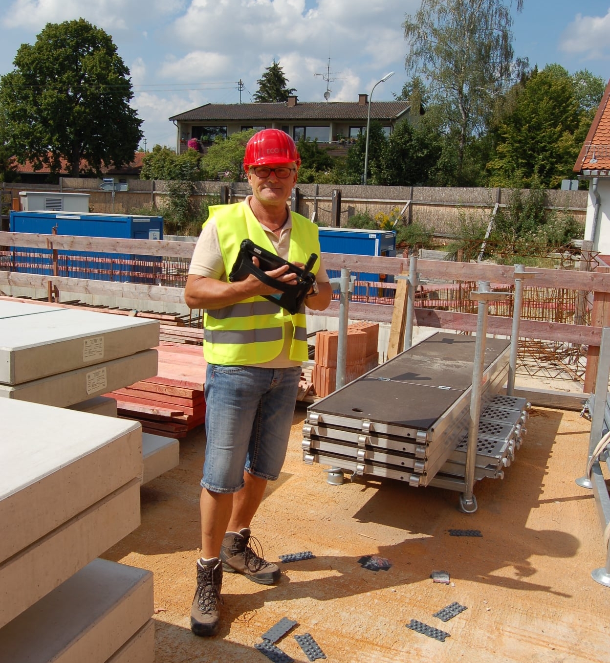 Acturion Datasys GmbH Facebook ad: Robuste Tablets & Notebooks für Bau- und Handwerksbetriebe