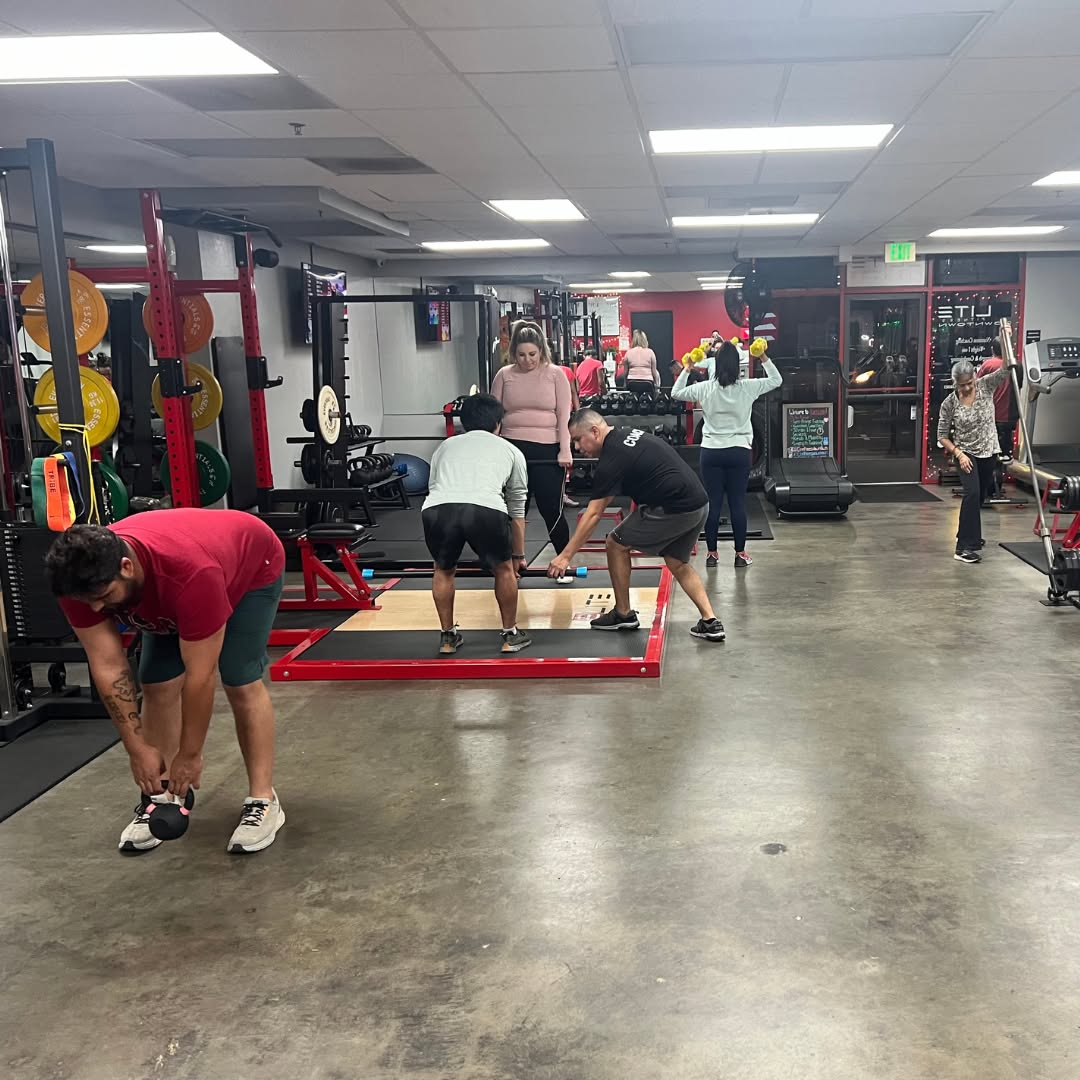 Elite Fitness Downtown Facebook ad