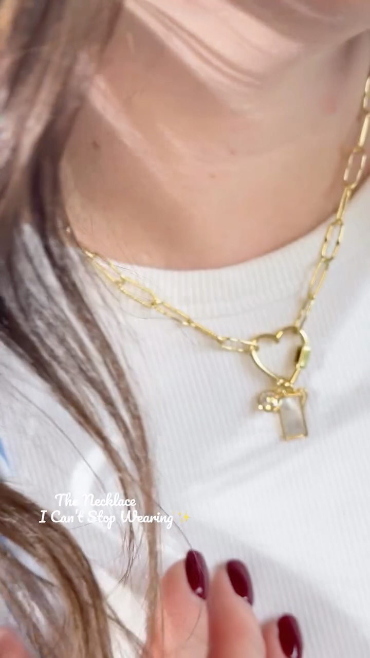 Warren James Jewellers Facebook ad: My current favourite necklace has to be the…