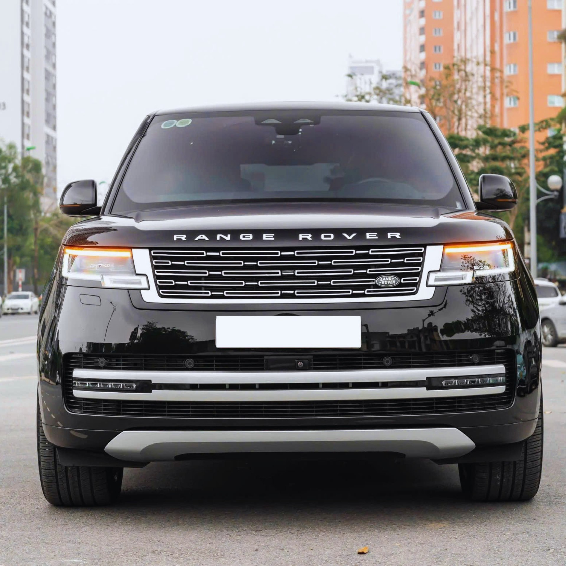 Mr Louis Dũng - Chuyên Gia Xe Lướt Facebook ad: Range Rover Autobiography LWB sx 2024