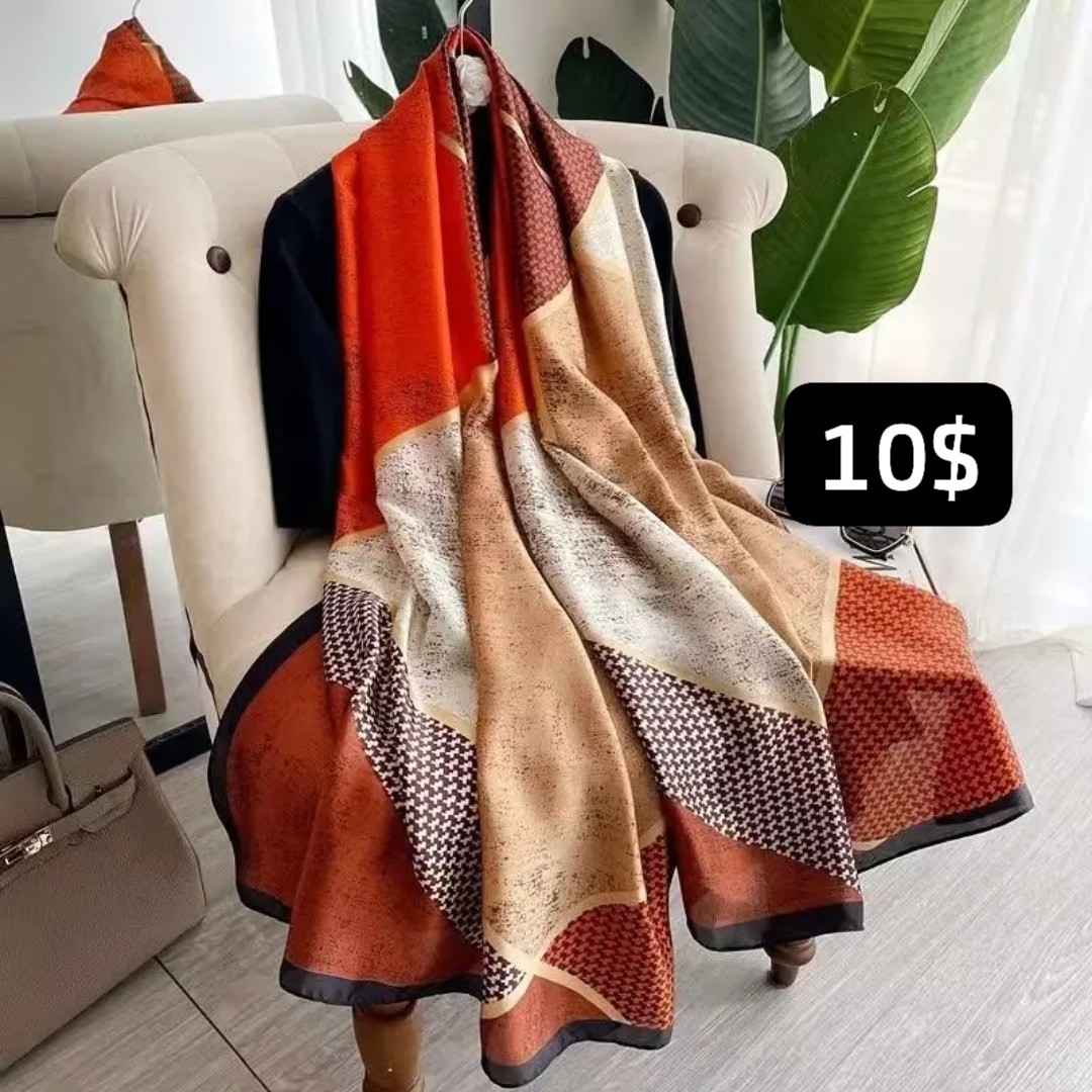 FM Store Facebook ad: Foulards soie