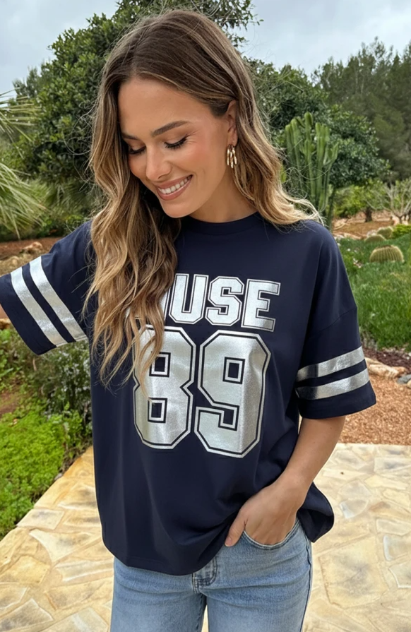 Fashion Musthaves Facebook ad