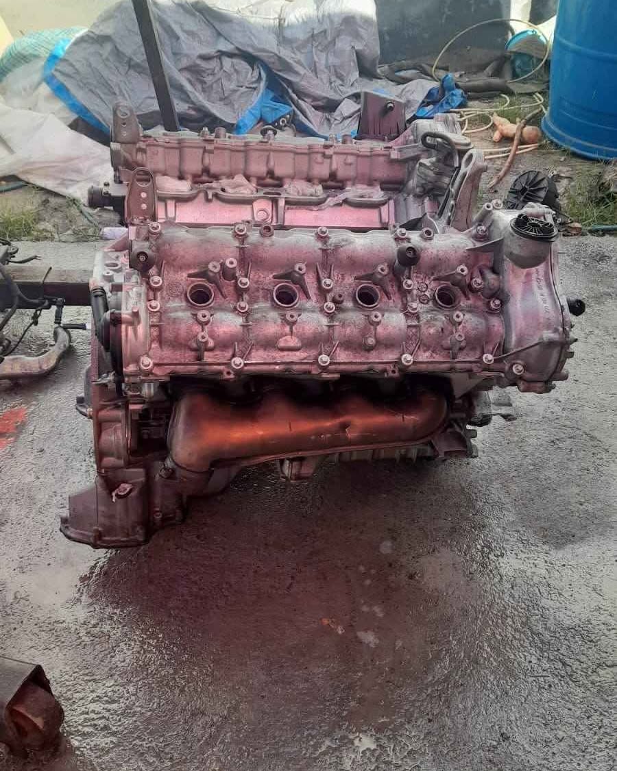 Julio Ibarra Gonzalez Facebook ad: Motor de mercedes Benz 550 en partes